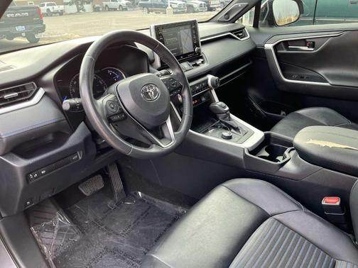 2020 Toyota RAV4 Hybrid XSE