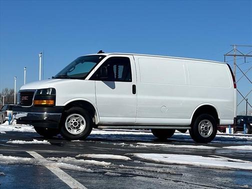 2023 GMC Savana 2500 Work Van