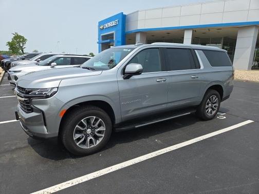 2024 Chevrolet Suburban LT