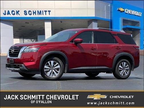 2022 Nissan Pathfinder SL