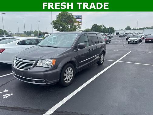 2015 Chrysler Town & Country Touring
