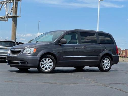 2015 Chrysler Town & Country Touring