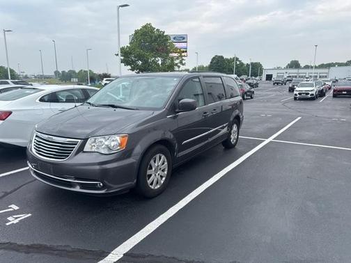 2015 Chrysler Town & Country Touring