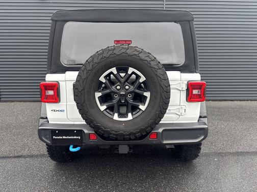 Bright White Clearcoat 2025 Jeep Wrangler 4xe Rubicon