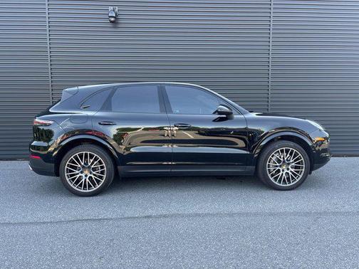 2021 Porsche Cayenne AWD
