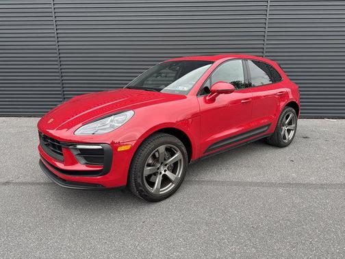 2023 Porsche Macan Base