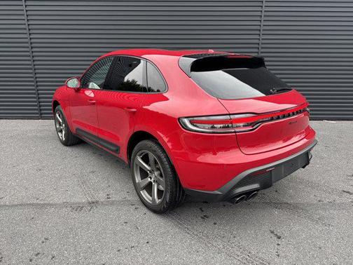 2023 Porsche Macan Base