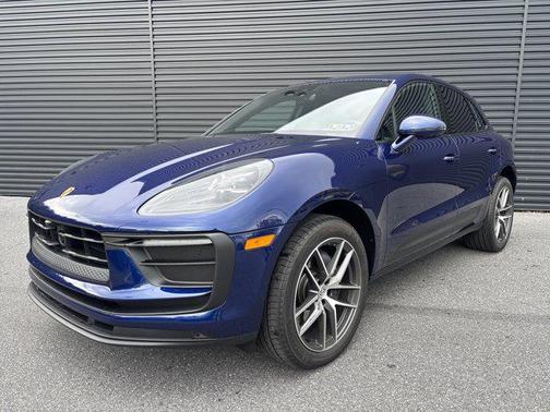 2026 Porsche Macan Premium Package Plus