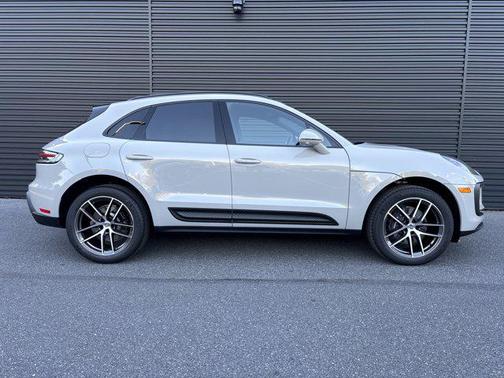 2026 Porsche Macan 
