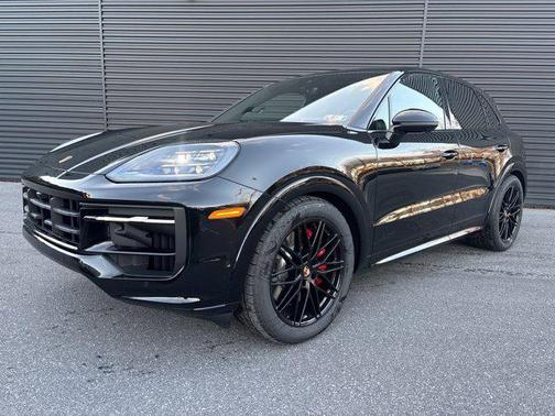 2026 Porsche Cayenne GTS