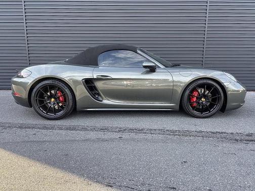 2025 Porsche 718 Boxster S