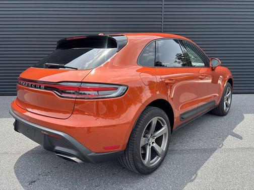 2024 Porsche Macan Base