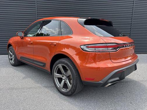 2024 Porsche Macan Base