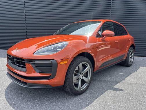 2024 Porsche Macan Base