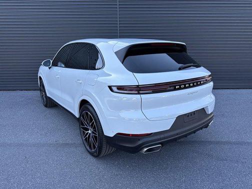2025 Porsche Cayenne E-Hybrid S