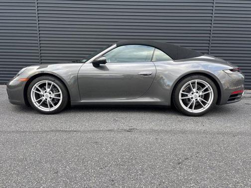 2022 Porsche 911 Carrera