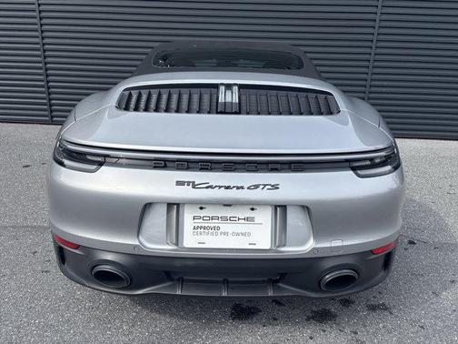 2022 Porsche 911 Carrera 4 GTS