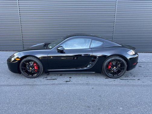 2025 Porsche 718 Cayman S