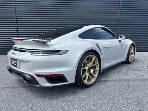 2025 Porsche 911 Turbo