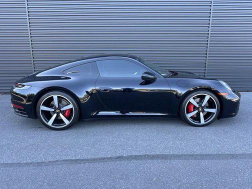 2020 Porsche 911 Carrera 4S