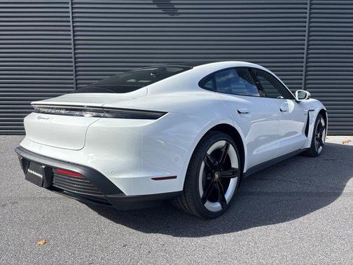 2026 Porsche Taycan