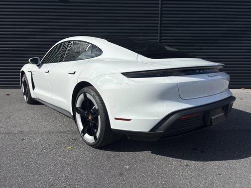 2026 Porsche Taycan