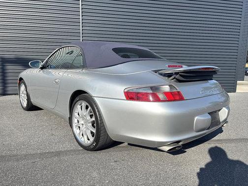 2002 Porsche 911 Carrera 4