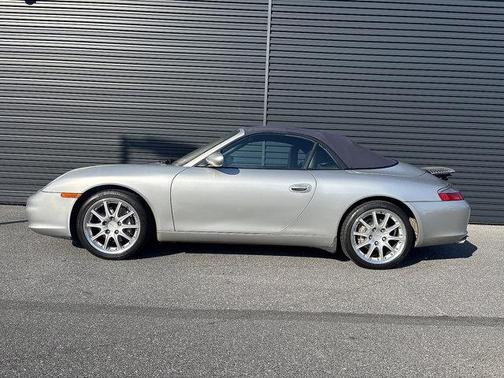 2002 Porsche 911 Carrera 4
