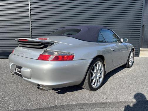 2002 Porsche 911 Carrera 4