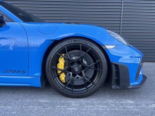 2024 Porsche 718 Cayman GT4 RS
