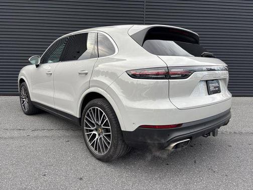 2022 Porsche Cayenne Cayenne