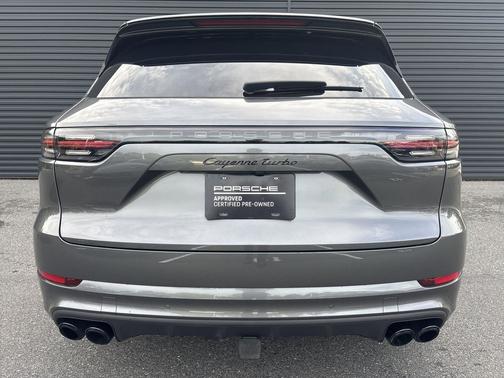 Quartzite Grey Metallic 2022 Porsche Cayenne Turbo