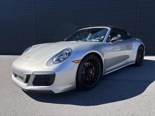 2019 Porsche 911 Targa 4 GTS