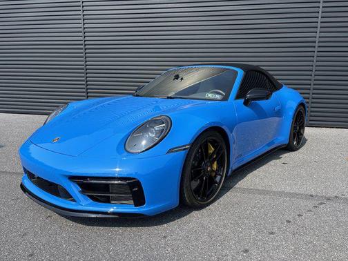 2022 Porsche 911 Carrera GTS