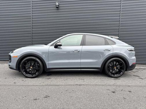 2023 Porsche Cayenne Turbo GT