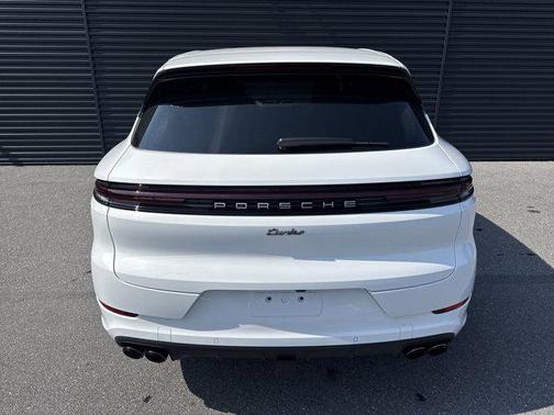 2025 Porsche Cayenne Turbo