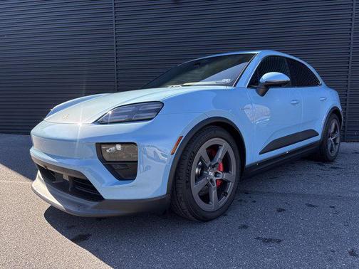 2025 Porsche Macan 4S