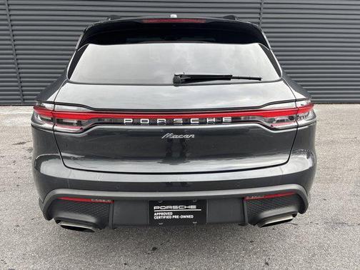 2025 Porsche Macan AWD