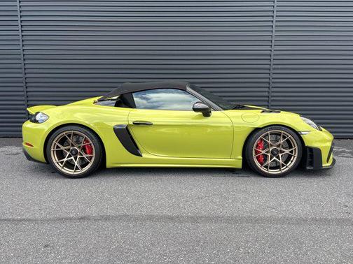2025 Porsche 718 Spyder RS