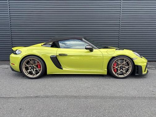 2025 Porsche 718 Spyder RS
