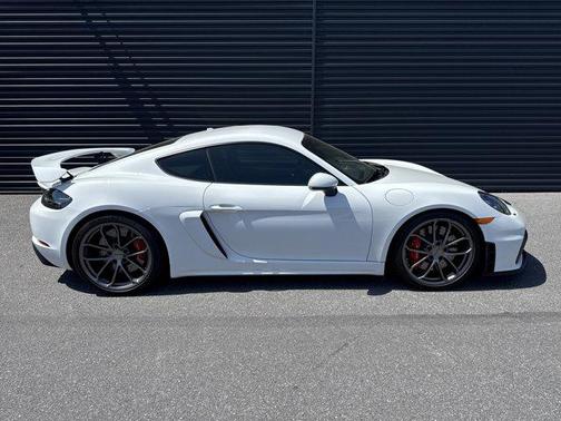 2020 Porsche 718 Cayman GT4
