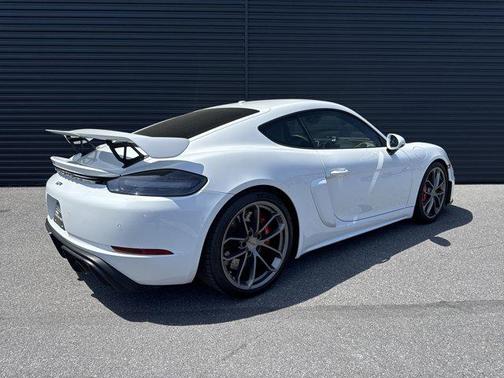 2020 Porsche 718 Cayman GT4