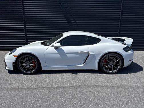 2020 Porsche 718 Cayman GT4