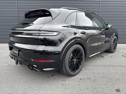 2026 Porsche Cayenne GTS