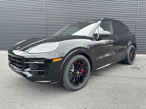 2026 Porsche Cayenne GTS