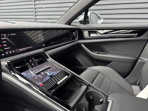 2026 Porsche Panamera 