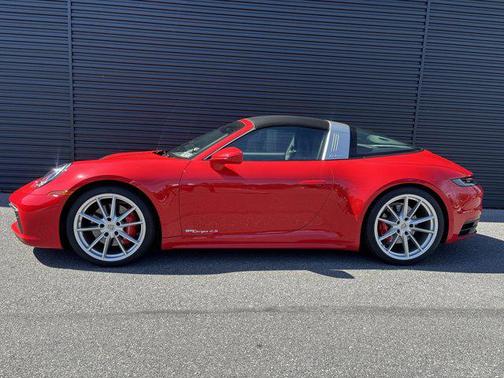 2024 Porsche 911 Targa 4S