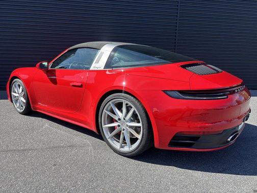 2024 Porsche 911 Targa 4S