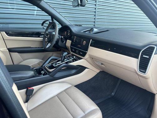 2022 Porsche Cayenne Cayenne E-Hybrid