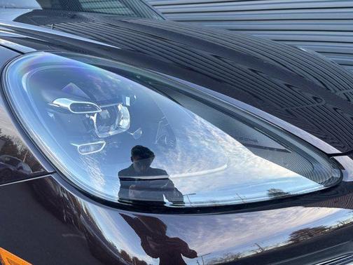 2022 Porsche Cayenne Cayenne E-Hybrid